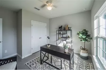 820 NE 7th Pl, Cape Coral, FL 33993 - Photo 20
