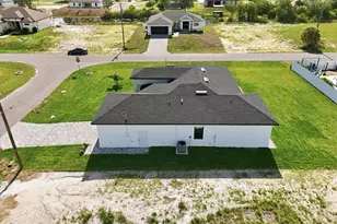 1321 NE 17th Terrace, Cape Coral, FL 33909 - Photo 8