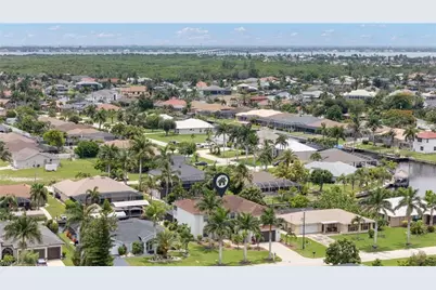 2021 SE 17th Pl, Cape Coral, FL 33990 - Photo 40