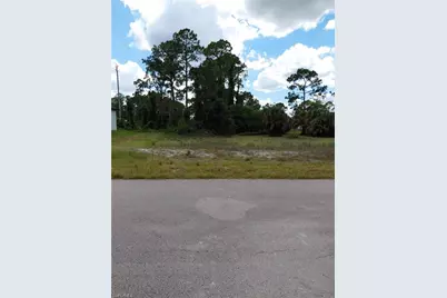 452 Norwood Ave S, Lehigh Acres, FL 33974 - Photo 6