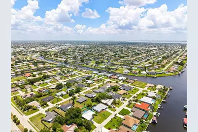 911 SE 16th Ter, Cape Coral, FL 33990 - Photo 38