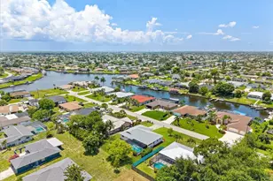 911 SE 16th Terrace, Cape Coral, FL 33990 - Photo 36