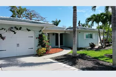 253 Bayshore Dr, Cape Coral, FL 33904 - Photo 4