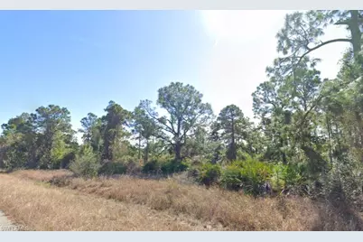 1056 Grove St E, Lehigh Acres, FL 33974 - Photo 2