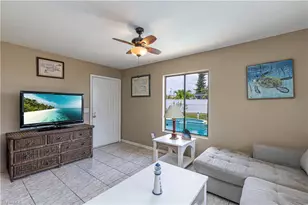 1112 SE 13th Pl, Cape Coral, FL 33990 - Photo 14