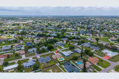 1112 SE 13th Pl, Cape Coral, FL 33990 - Photo 32
