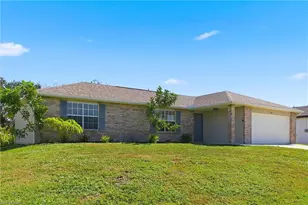 1505 NE 6th Pl, Cape Coral, FL 33909 - Photo 2