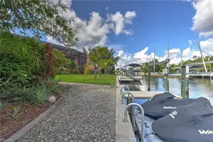 4409 Crews Ct, Port Charlotte, FL 33952 - Photo 4