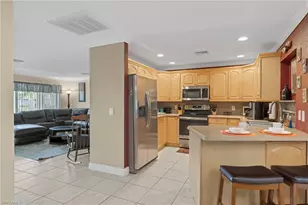 1023 SE 15th St, Cape Coral, FL 33990 - Photo 8