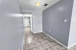 6617 Warwick Cir, Fort Myers, FL 33919 - Photo 10