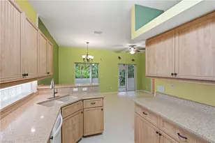 10727 Maui Cir, Estero, FL 33928 - Photo 6