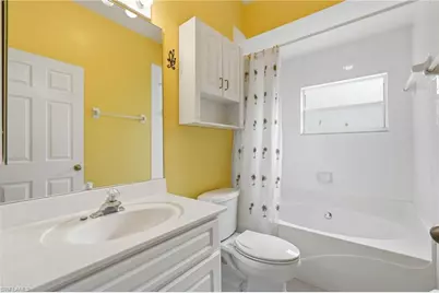 10727 Maui Cir, Estero, FL 33928 - Photo 32
