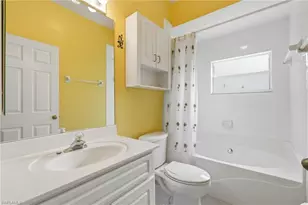 10727 Maui Cir, Estero, FL 33928 - Photo 32