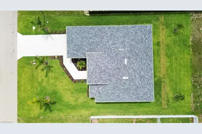 111 NW 6th St, Cape Coral, FL 33993 - Photo 6