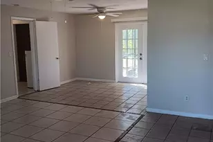 312 NE 11th Pl, Cape Coral, FL 33909 - Photo 2