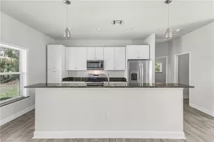 1111 SW 5th Terrace, Cape Coral, FL 33991 - Photo 8