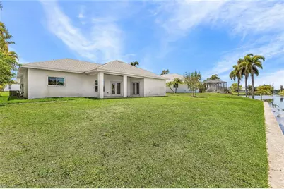 1111 SW 5th Ter, Cape Coral, FL 33991 - Photo 20