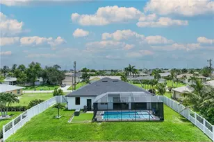 2628 SW 2nd Pl, Cape Coral, FL 33914 - Photo 8