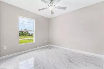 126 NE 9th St, Cape Coral, FL 33909 - Photo 16