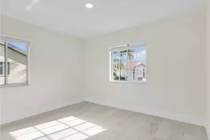 7730 Jewel Ln, Naples, FL 34109 - Photo 20