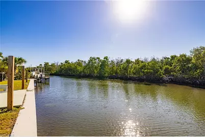 2579 Eighth Ave, Saint James City, FL 33956 - Photo 44