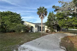 1683 Atlanta Plaza Dr, Sanibel, FL 33957 - Photo 2