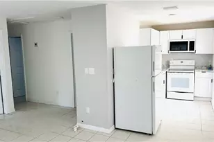 5628 Fifth Ave, Fort Myers, FL 33907 - Photo 6