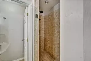 2000 NW 4th St, Cape Coral, FL 33993 - Photo 36