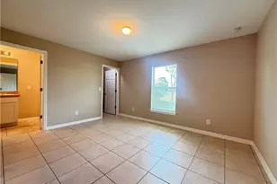 1727 NW 15th St, Cape Coral, FL 33993 - Photo 6