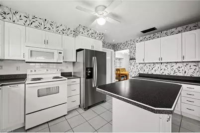 4402 SE 1st Pl, Cape Coral, FL 33904 - Photo 18