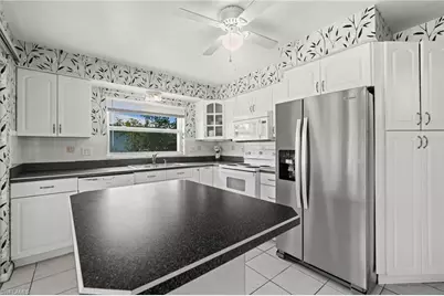 4402 SE 1st Pl, Cape Coral, FL 33904 - Photo 16