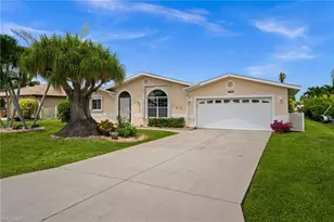 4402 SE 1st Pl, Cape Coral, FL 33904 - Photo 8