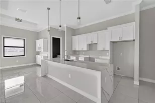 4304 Jacaranda Pkwy W, Cape Coral, FL 33993 - Photo 20
