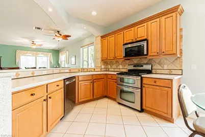 10581 Avila Cir, Fort Myers, FL 33913 - Photo 4