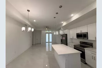745 Manuel St E, Lehigh Acres, FL 33974 - Photo 8