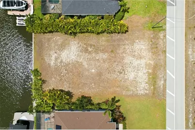 1722 Old Burnt Store Rd N, Cape Coral, FL 33993 - Photo 4