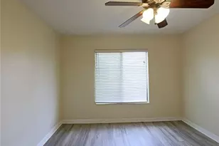1420 Park Shore Cir, Fort Myers, FL 33901 - Photo 8