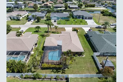 414 SE 31st St, Cape Coral, FL 33904 - Photo 6