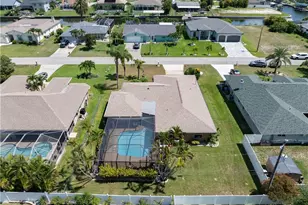 414 SE 31st St, Cape Coral, FL 33904 - Photo 6