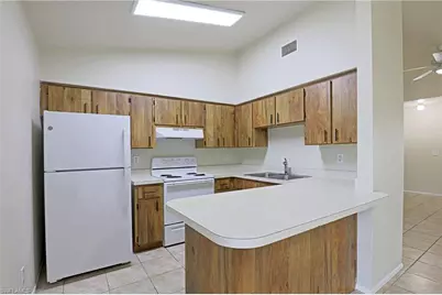 4417 SW Santa Barbara Pl, Cape Coral, FL 33914 - Photo 2