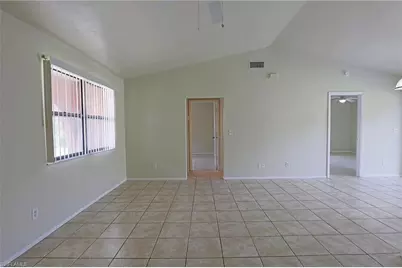 4417 SW Santa Barbara Pl, Cape Coral, FL 33914 - Photo 12