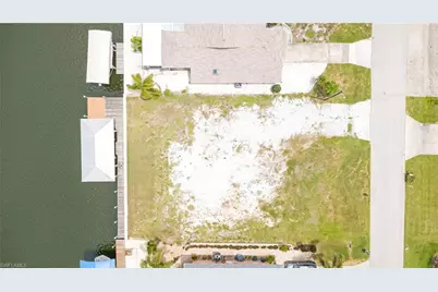 2469 Cherimoya Ln, Other, FL 33956 - Photo 4