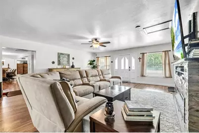 1655 Daniels Dr, North Fort Myers, FL 33917 - Photo 4
