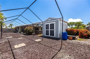 805 SW 52nd St, Cape Coral, FL 33914 - Photo 44