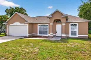 903 SE 5th Ave, Cape Coral, FL 33990 - Photo 2