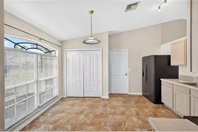 903 SE 5th Ave, Cape Coral, FL 33990 - Photo 8
