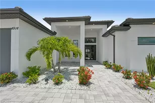 4916 SW 26th Ave, Cape Coral, FL 33914 - Photo 4