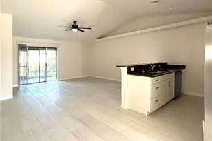 605 SE 14th St, Cape Coral, FL 33990 - Photo 24
