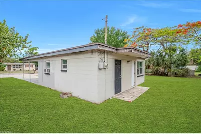 1527 Gardenia Ave, Fort Myers, FL 33916 - Photo 6