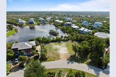 572 Chert Ct, Sanibel, FL 33957 - Photo 4